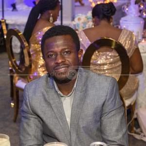 Meet your Posher, Akilu